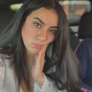 Meet your Posher, Alexia